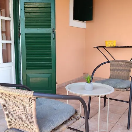 Διαμέρισμα Sea View Close To *